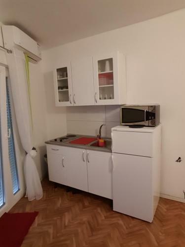 Apartments Megi