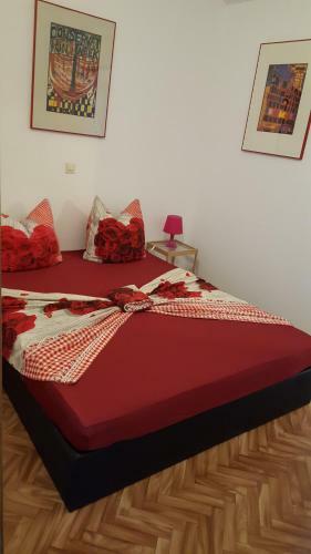 Apartments Megi