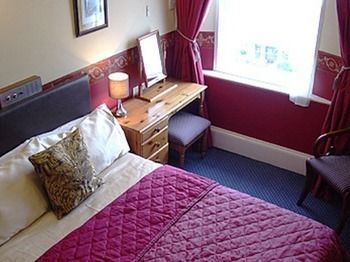 Hostal Cranborne Guest Accommodation