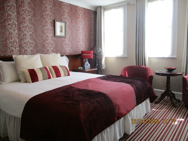 Hostal Hotel Peppers