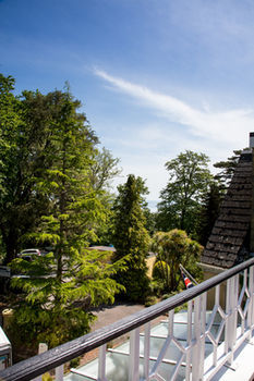 Orestone Manor Hotel