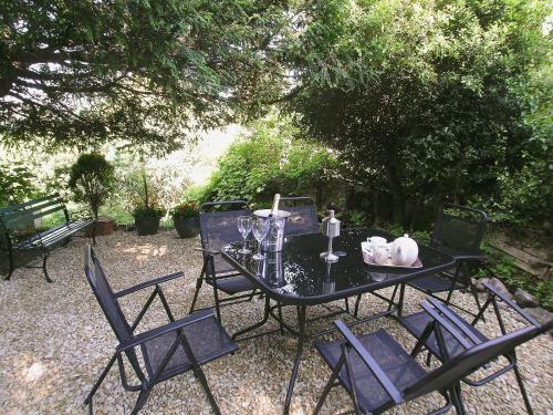 Woodfield Manor Apartment