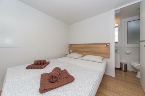 Mobile Homes Crystal Camp Soline