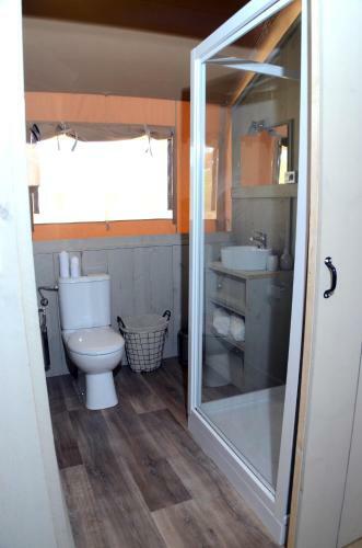 Grande Glamping With Pool