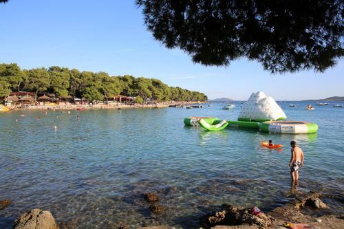 Grande Glamping With Pool