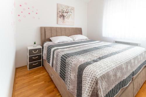 Apartman Lucija - Holiday Homes Mitrovi?
