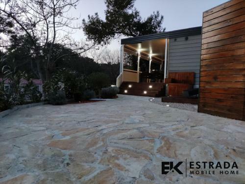 Ek-estrada Mobile Home