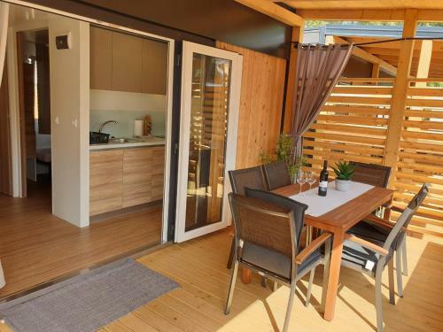 Mobile Home Starfish IV Camp Soline