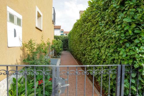 Rougemarin Apartments