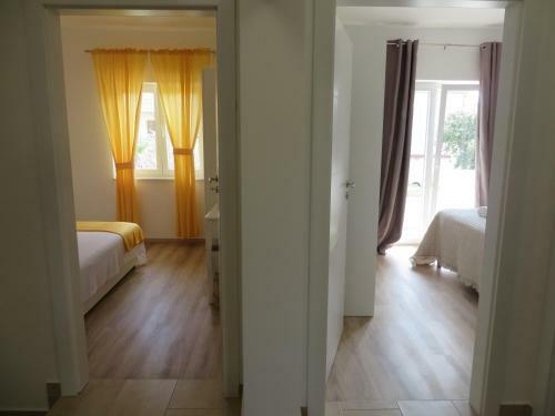 M&l Holliday Home