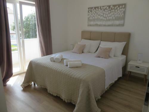 M&l Holliday Home