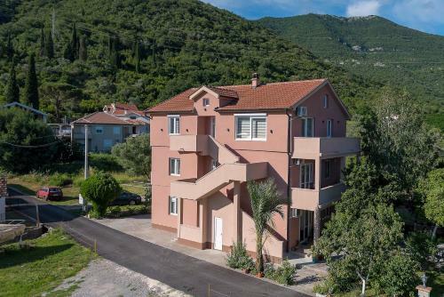 Kruna Apartments