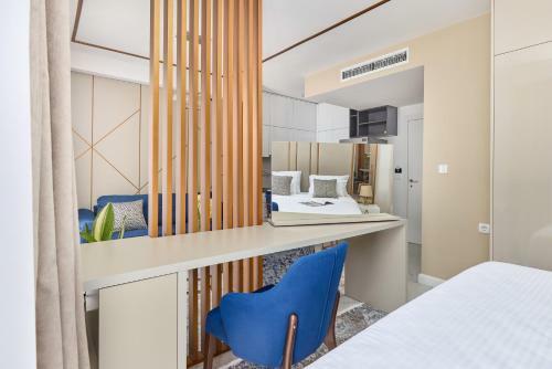 Moderna Luxury Apartments With Heated Pool
