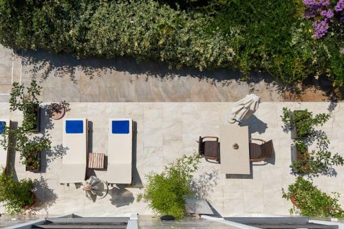 Moderna Luxury Apartments With Heated Pool