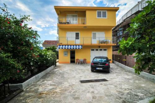 Busola Apartments