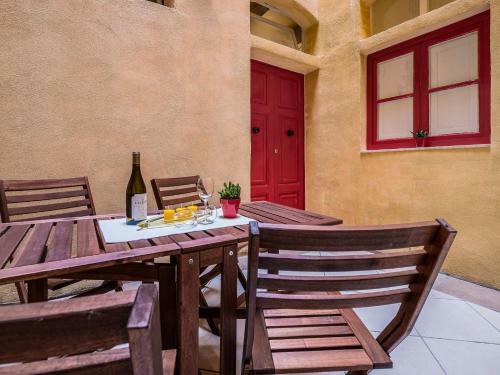 Valletta Main Street Apartment