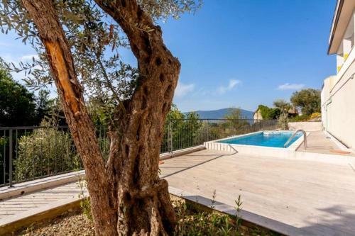 Tivat Apartment With Pool And Amazing Sea Views