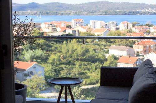 Tivat Apartment With Pool And Amazing Sea Views