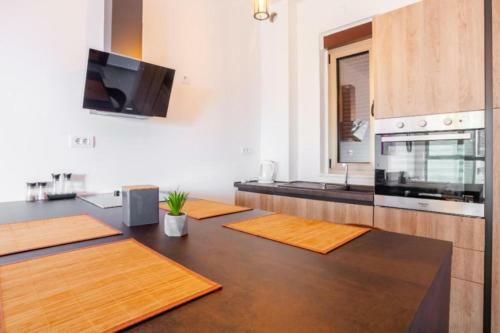 Tivat Apartment With Pool And Amazing Sea Views