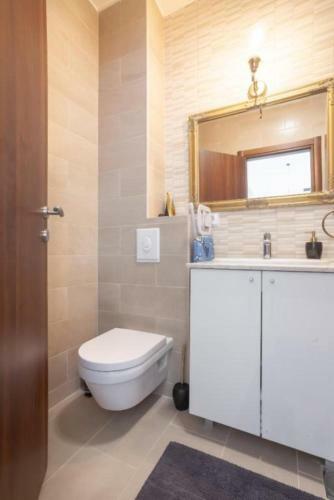 Tivat Apartment With Pool And Amazing Sea Views