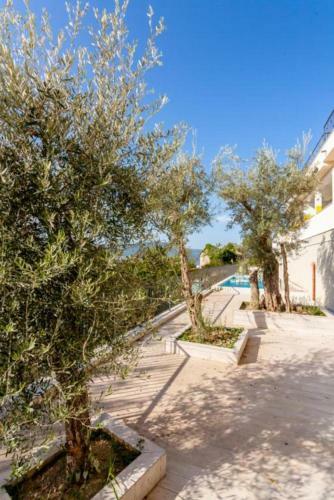 Tivat Apartment With Pool And Amazing Sea Views