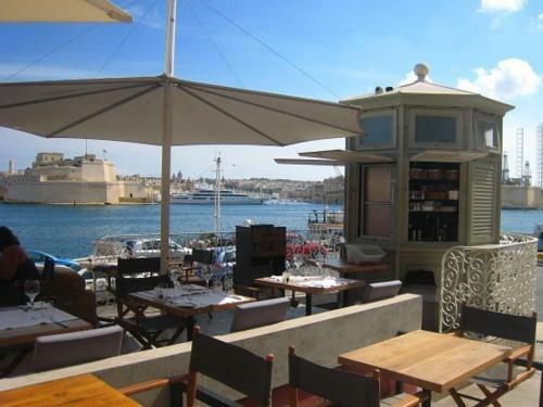 Valletta Central Sea View,budget Apartment