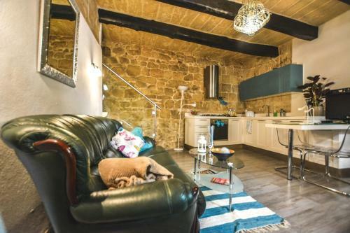 Apartment In Historical Building - Grand Harbour