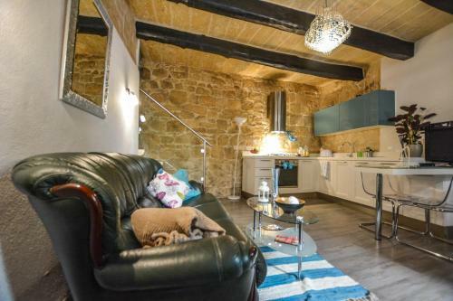 Apartment In Historical Building - Grand Harbour