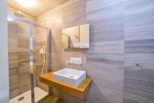 Af - Large 2br Apartment
