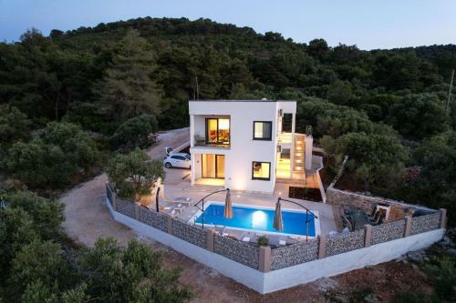 Villa Parisa