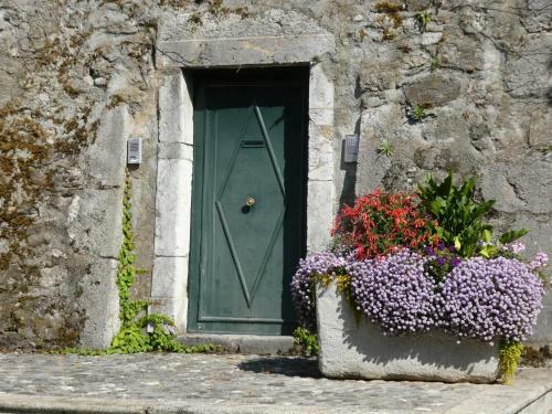 Maison Enti�re Dans Un Parc Arbor� En Haute-savoie