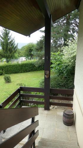 Maison Enti�re Dans Un Parc Arbor� En Haute-savoie