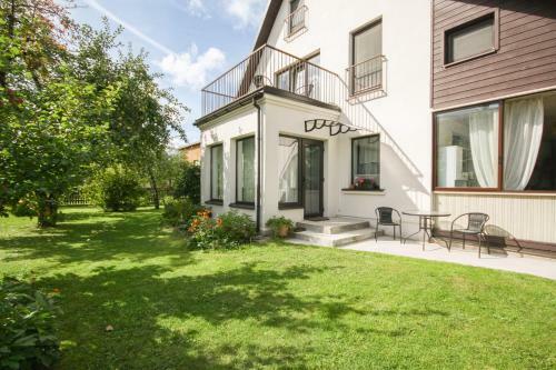 Dina Apartments
