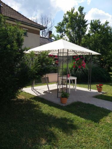 Apartamento Garden House Vend�gh�z