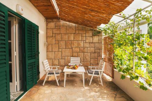 Charming Apartments With Garden