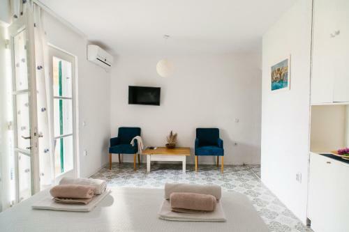 Charming Apartments With Garden