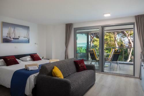 Hostal Villa Aqua - Adults Only