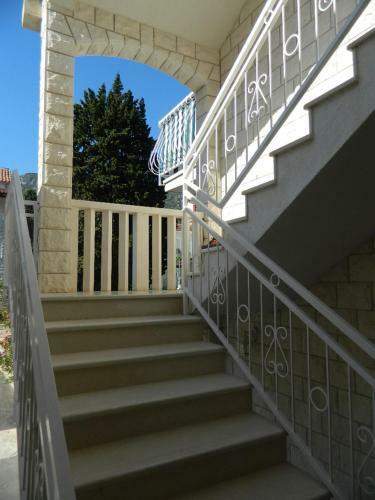 Apartments Jelavic Bol
