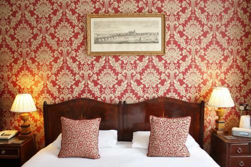 Hostal The Marstan Guesthouse