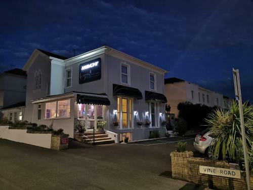 Hostal Harmony Hotel Guest Accommodation