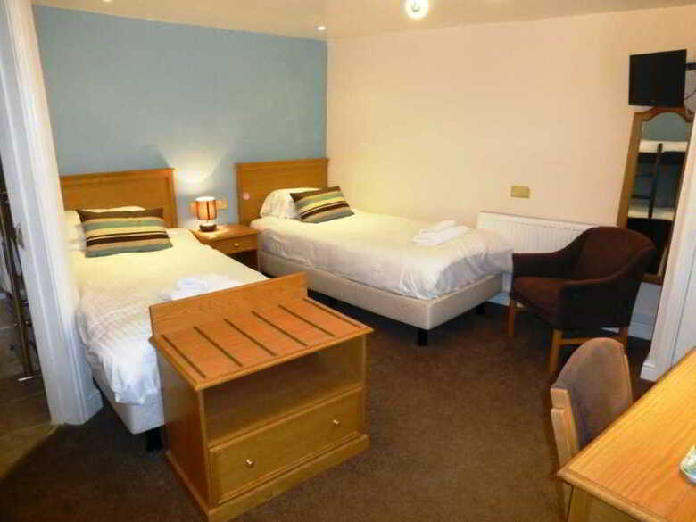 Hostal Wellington Hotel