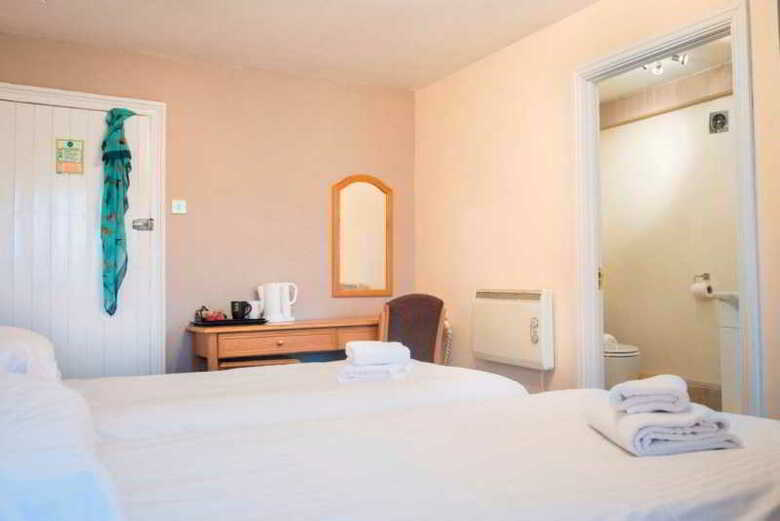Hostal Wellington Hotel