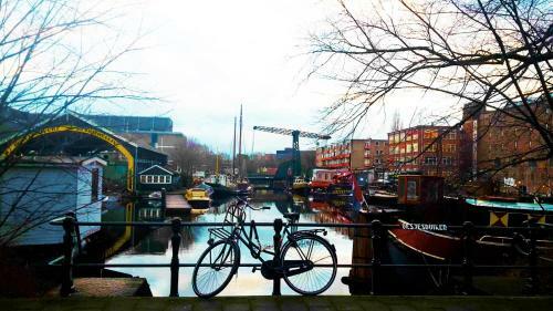Houseboat Concordia B&B
