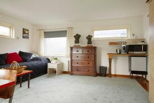 Studio On A Houseboat, Near City Centre!
