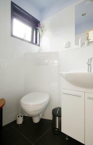 Studio On A Houseboat, Near City Centre!