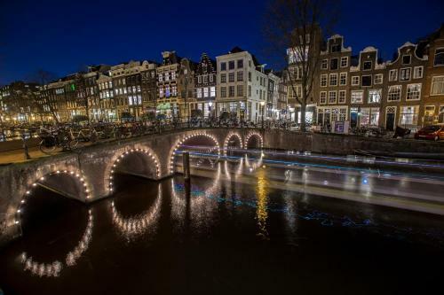 Bed & Breakfast Leidse Square 5 Star Luxury Apartment