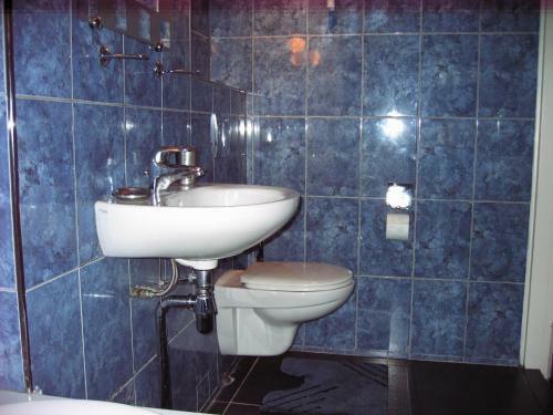 Jordaan Canal View Apartment