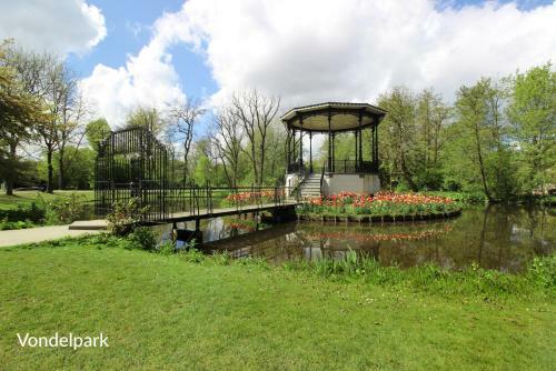 Bed & Breakfast New Monumental Garden View Studio