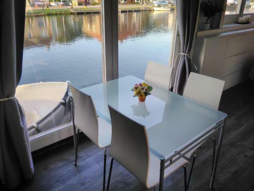 Bed & Breakfast Boathouse Amsterdam