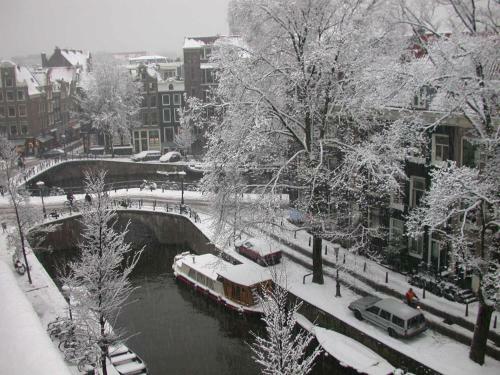 Canal View Apartment - Jordaan